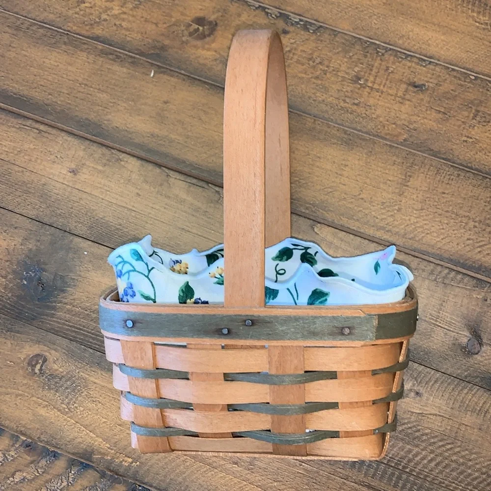 Longaberger Tea Basket with Emerald Vine Liner and Protector, Stationary Handle